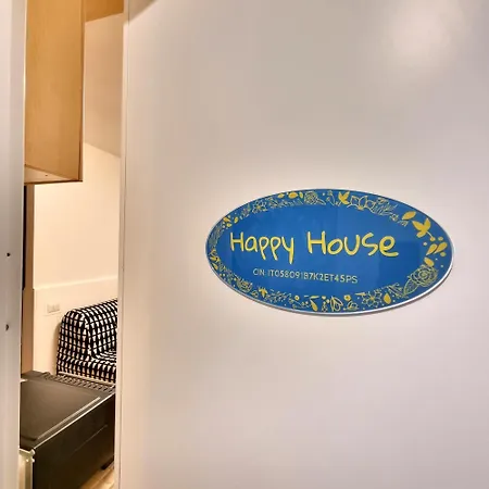 Happy House Tiburtina Apartman *