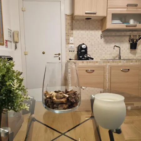 Happy House Tiburtina Apartman